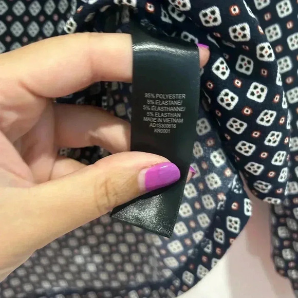 Women’s Adrianna Papell Blouse Size Medium - Picture 4 of 5